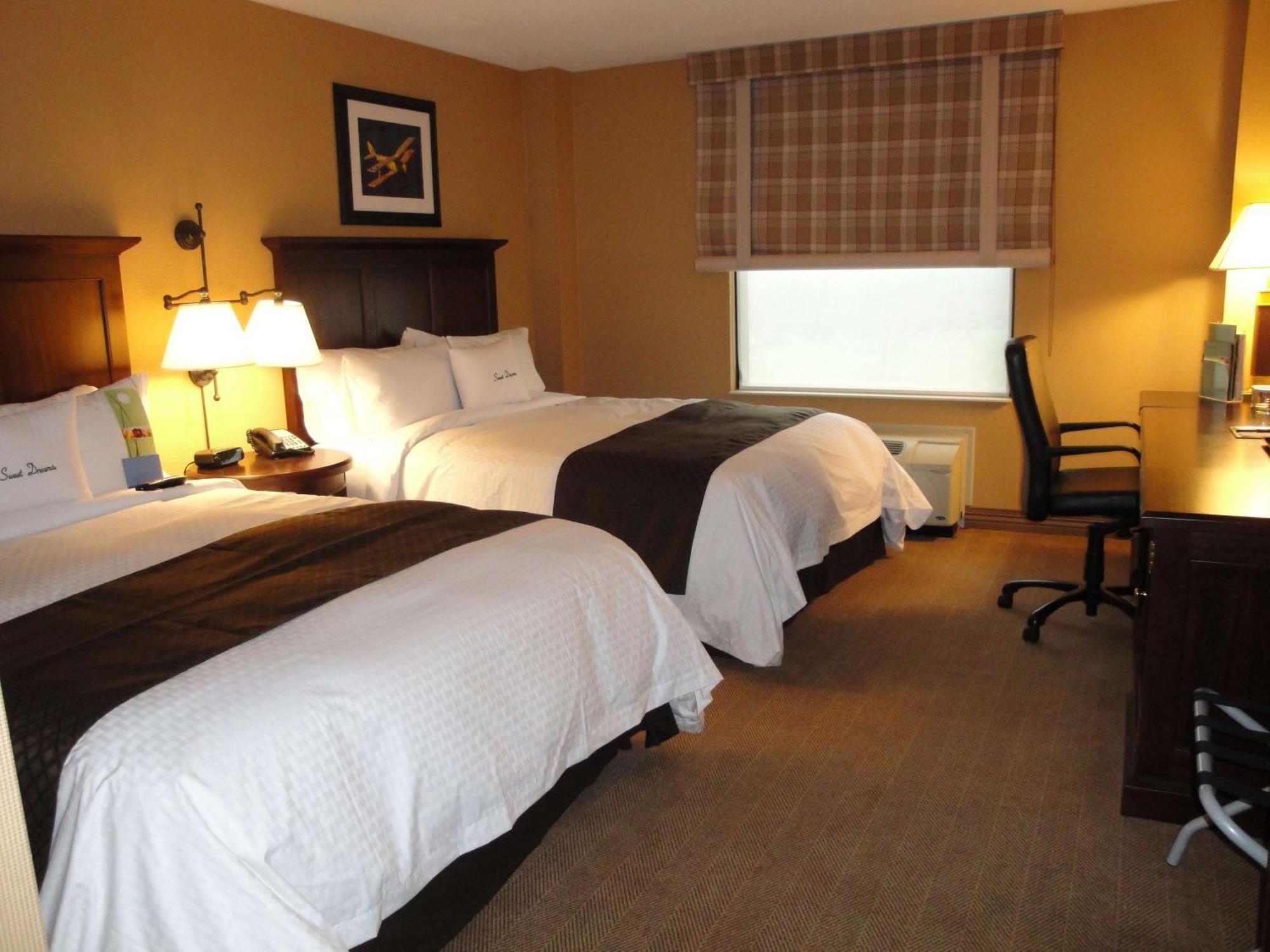Doubletree By Hilton Cincinnati Airport Хеброн Экстерьер фото
